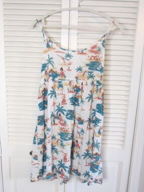 Roxy Hawaiian Print dress - Size medium